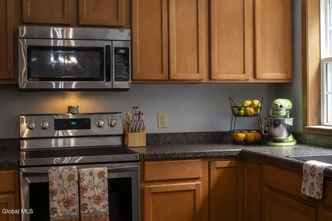Kitchen - 18 Whirlaway Blvd, Gansevoort, NY 12831 photo 3 of 5