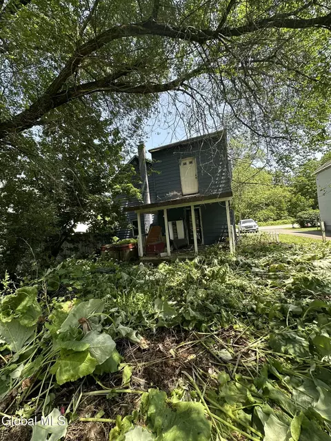 Exterior - 971 River Rd, Schenectady, NY 12306 photo 2 of 2