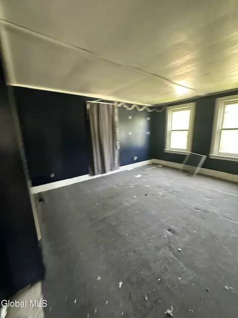 Bedroom - 971 River Rd, Schenectady, NY 12306 photo 3 of 7