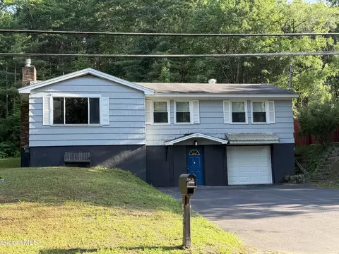 409 W Fulton Street Ext, Gloversville, NY 12078