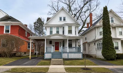 308 Quail St, Albany, NY 12208