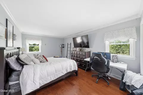 Bedroom - 33 Sheffield Dr, Delmar, NY 12054 photo 5 of 6