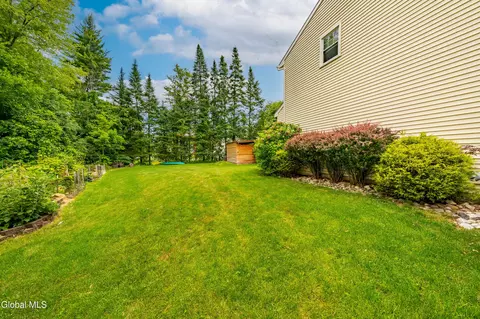 Exterior - 33 Sheffield Dr, Delmar, NY 12054 photo 4 of 15