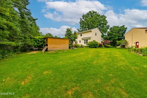 Exterior - 33 Sheffield Dr, Delmar, NY 12054 photo 6 of 15