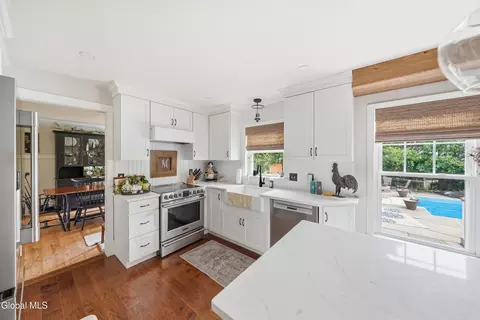 Kitchen - 33 Sheffield Dr, Delmar, NY 12054 photo 1 of 4