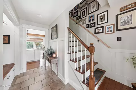 Entry Way - 33 Sheffield Dr, Delmar, NY 12054 photo 2 of 3