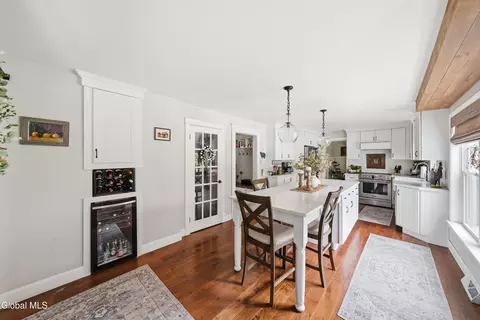 Kitchen - 33 Sheffield Dr, Delmar, NY 12054 photo 4 of 4