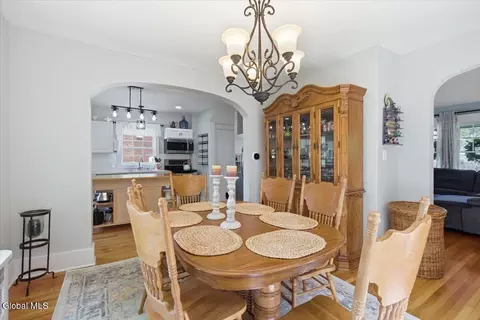809 Wright Ave, Schenectady, NY 12309 photo 9