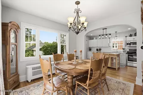 809 Wright Ave, Schenectady, NY 12309 photo 11