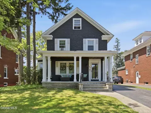 809 Wright Ave, Schenectady, NY 12309 photo 1