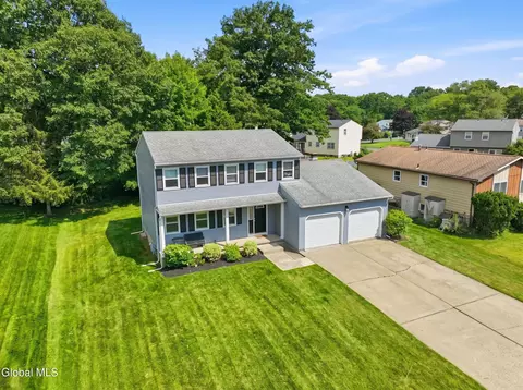 4 Marble Rd, East Greenbush, NY 12061