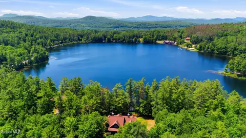 15 Pine Ledge Rd, Brant Lake, NY 12815