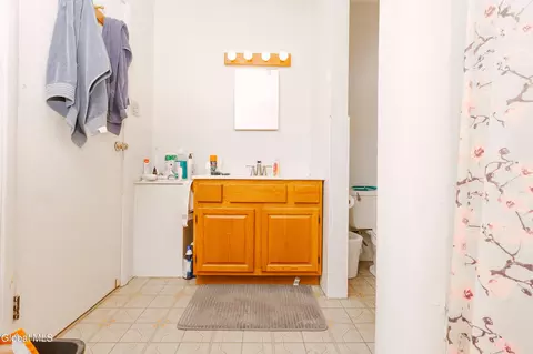 Bath - 2187 Central Ave, Schenectady, NY 12304 photo 1 of 1