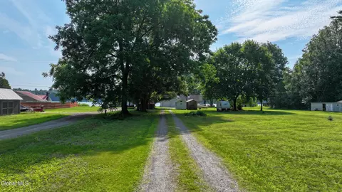 Exterior - 6 Berry Patch Way, Crown Point, NY 12928 photo 10 of 12