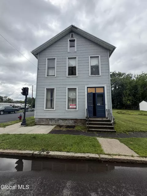 761 2nd Ave, Troy, NY 12182