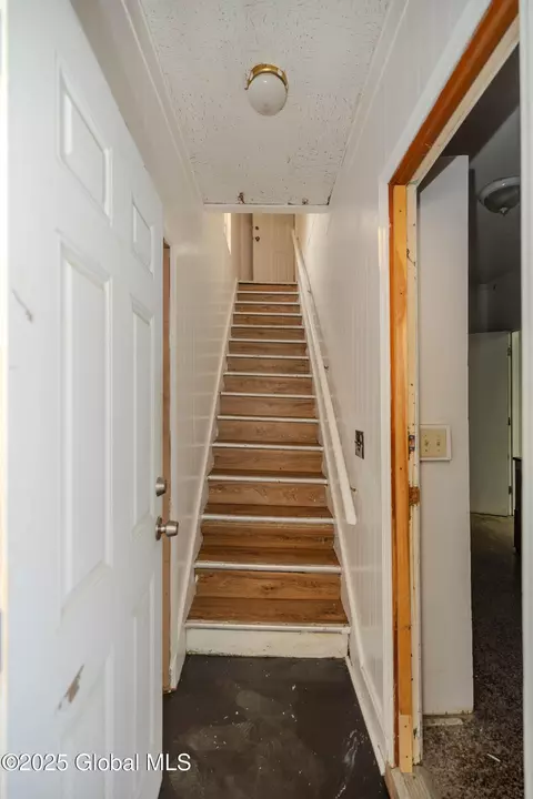 Entry Way - 1374 10th Ave, Schenectady, NY 12303 photo 1 of 2
