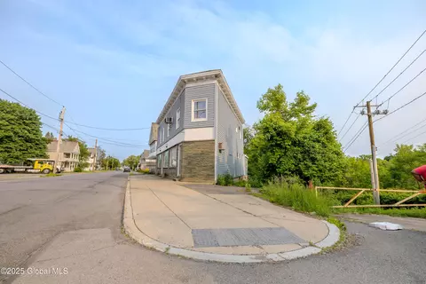 Exterior - 1374 10th Ave, Schenectady, NY 12303 photo 1 of 2