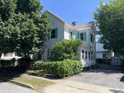 9 Kenworthy Ave, Glens Falls, NY 12801
