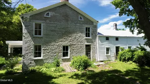 Exterior - 6176 New York 5, Palatine Bridge, NY 13428 photo 4 of 25