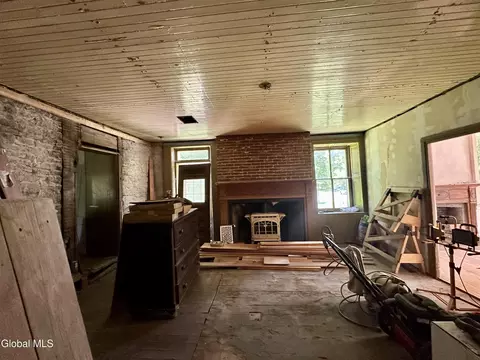 Living - 6176 New York 5, Palatine Bridge, NY 13428 photo 1 of 4