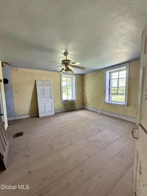 Bedroom - 6176 New York 5, Palatine Bridge, NY 13428 photo 1 of 2