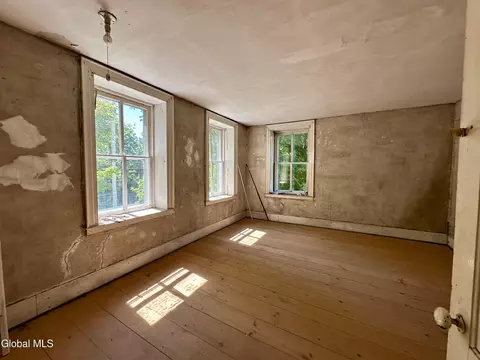 Bedroom - 6176 New York 5, Palatine Bridge, NY 13428 photo 2 of 2