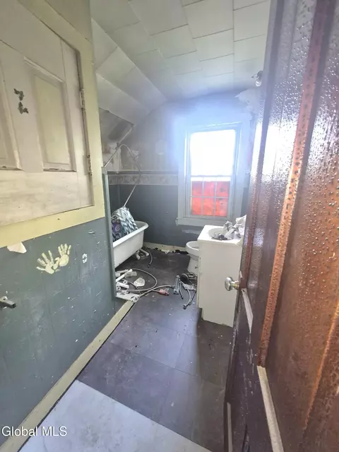 Bath - 47 Champlain Ave, Whitehall, NY 12887 photo 1 of 1
