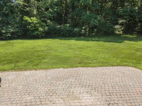 Exterior - 214 Bell Ct, Schenectady, NY 12303 photo 4 of 7