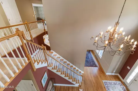 Entry Way - 214 Bell Ct, Schenectady, NY 12303 photo 4 of 7