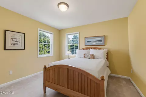 Bedroom - 214 Bell Ct, Schenectady, NY 12303 photo 7 of 10
