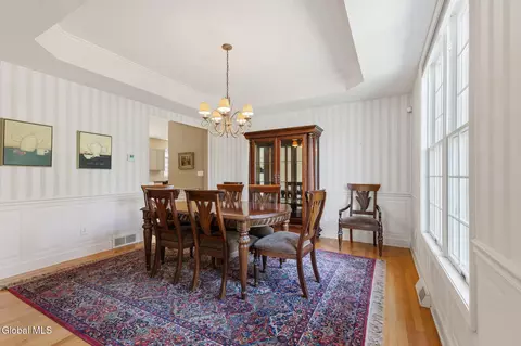 Dining - 214 Bell Ct, Schenectady, NY 12303 photo 4 of 5