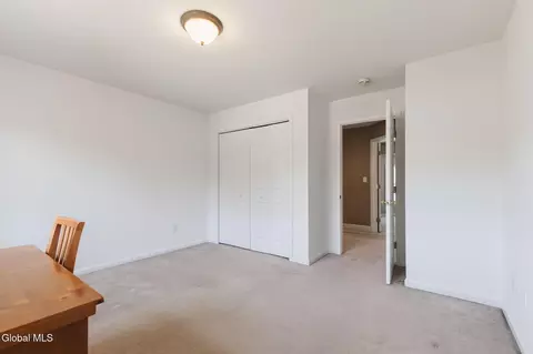 Bedroom - 214 Bell Ct, Schenectady, NY 12303 photo 10 of 10