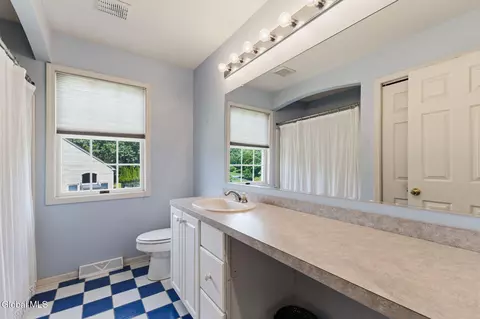 Bath - 214 Bell Ct, Schenectady, NY 12303 photo 5 of 6
