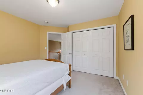 Bedroom - 214 Bell Ct, Schenectady, NY 12303 photo 8 of 10