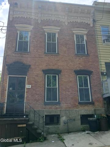 58 Osborne St, Albany, NY 12202