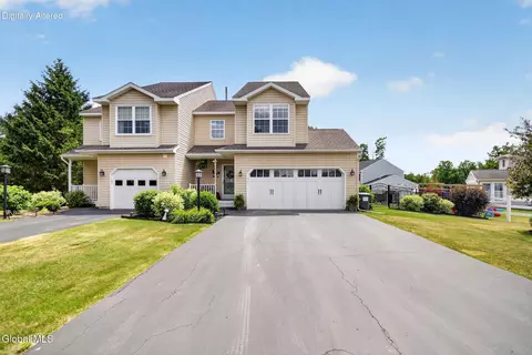 872 Dutch Dr, Castleton On Hudson, NY 12033