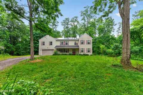 888 River Rd, Schodack Landing, NY 12156