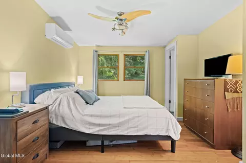 Bedroom - 43 William St, Kinderhook, NY 12106 photo 4 of 5