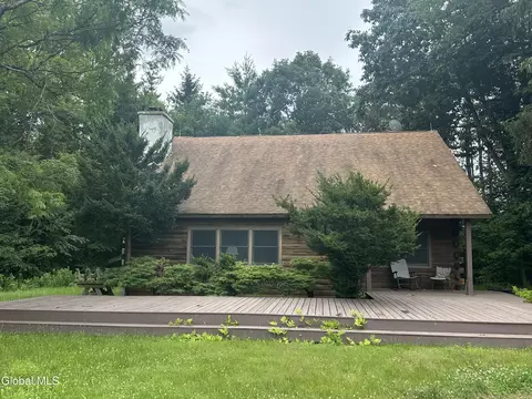 122 Adams Crossing Rd, East Nassau, NY 12062