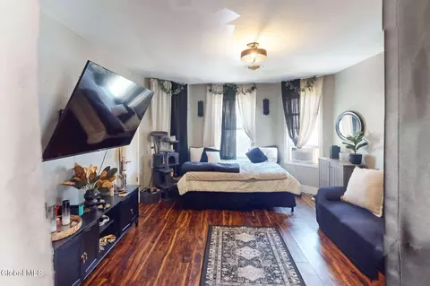 Bedroom - 918 Bridge St, Schenectady, NY 12303 photo 3 of 5