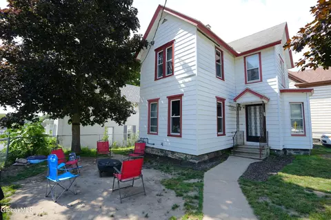 93 Forest St, Gloversville, NY 12078