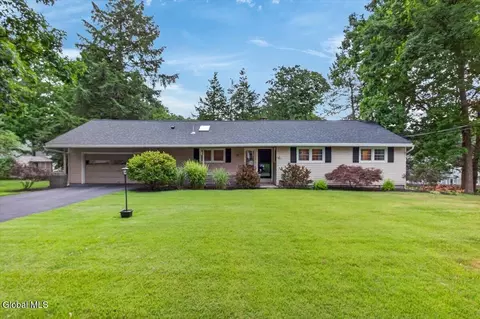 25 Patricia Ln, Rexford, NY 12148