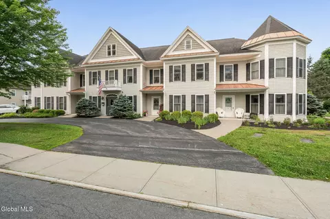 80 Maple Ave UNIT F, Voorheesville, NY 12186