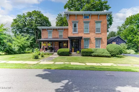 23 Prospect St, Nelliston, NY 13410