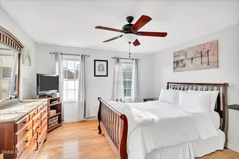 Bedroom - 108 Hasgate Dr, Delmar, NY 12054 photo 5 of 7