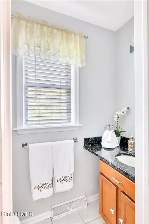 Bath - 108 Hasgate Dr, Delmar, NY 12054 photo 1 of 6