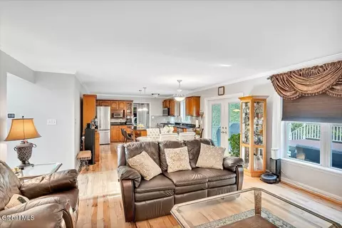 Living - 108 Hasgate Dr, Delmar, NY 12054 photo 2 of 3