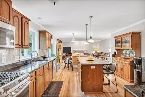 Kitchen - 108 Hasgate Dr, Delmar, NY 12054 photo 1 of 6