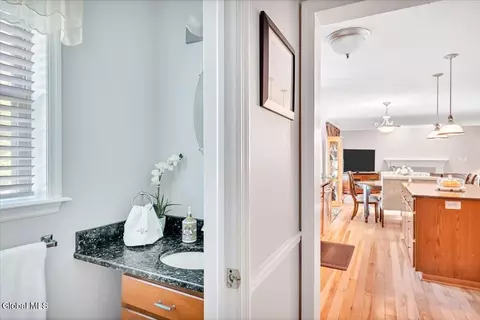 Entry Way - 108 Hasgate Dr, Delmar, NY 12054 photo 3 of 8