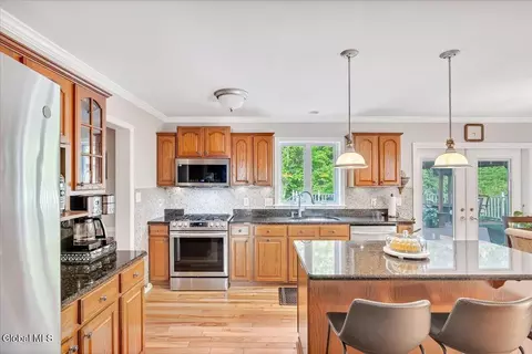 Kitchen - 108 Hasgate Dr, Delmar, NY 12054 photo 2 of 6